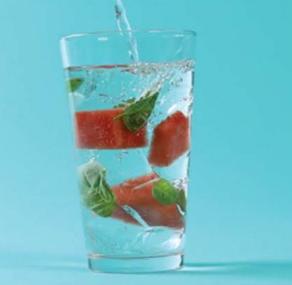 water-with-strawberries